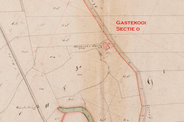 Op de kadasterkaart is de kooi nog niet ingetekend, het land is wel eigendom van W.P. Inberg.